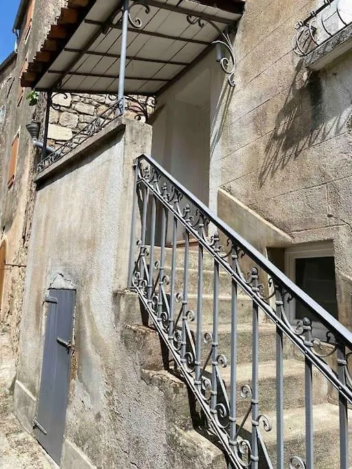 La Maison Dans Les Remparts Sainte-Eulalie-de-Cernon Holiday home